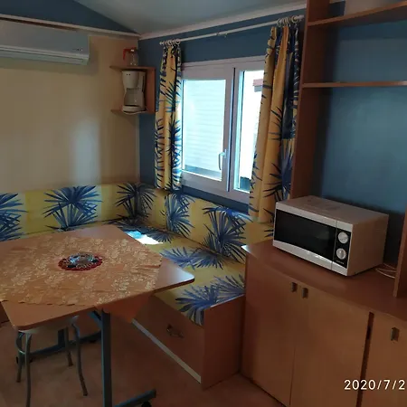 בית נופש Mipro Mobilhome